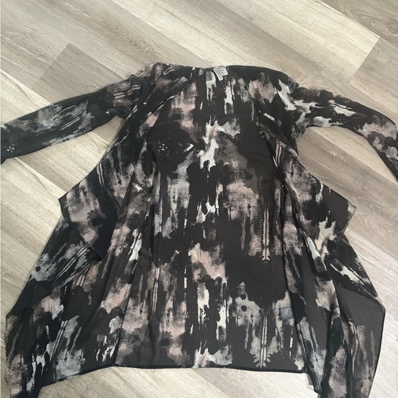 H&M Black and Cream Patterned Cardigan - Picture 1 of 4